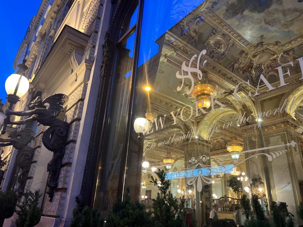 Free Parking, Downtown Apartment Near New York Cafe Budapest Eksteriør bilde